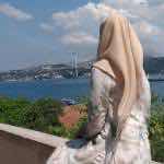 Emine OSLUN