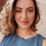 Esra AKÇELİK