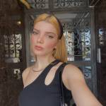 Ayşenur Akat