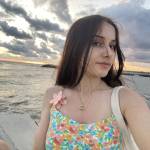 Demet Bütüner